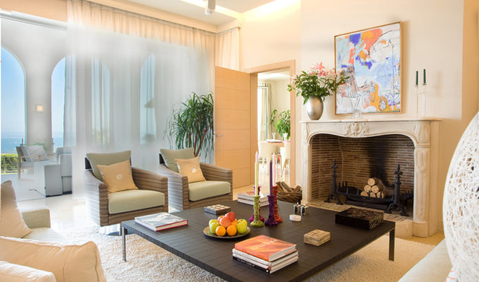 Helen Cummins renovates her Son Vida home