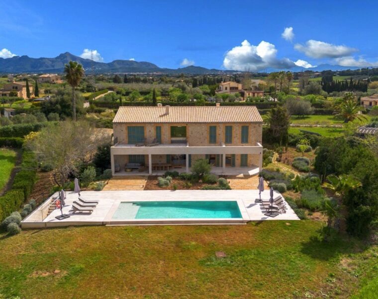 Finca for sale in Alcúdia ABC-107204