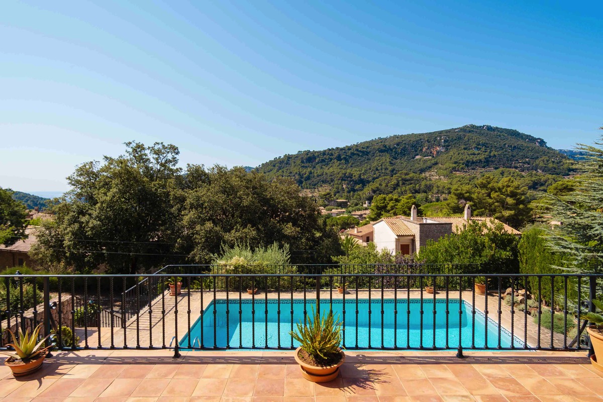 Villa for sale in Valldemossa