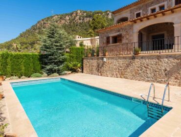 Villa for sale in Valldemossa