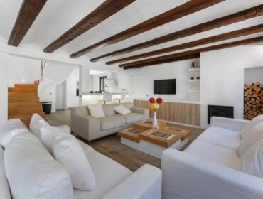 House for sale in Andratx