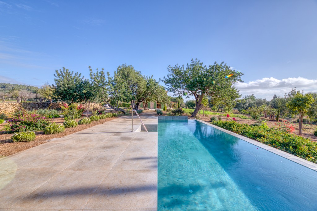 Finca for sale in Alaró