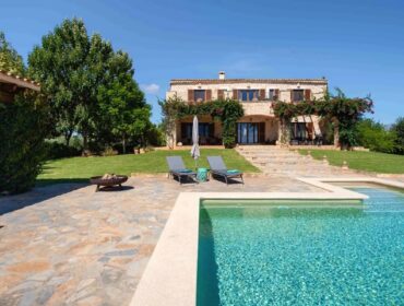 Finca for sale near Santanyi