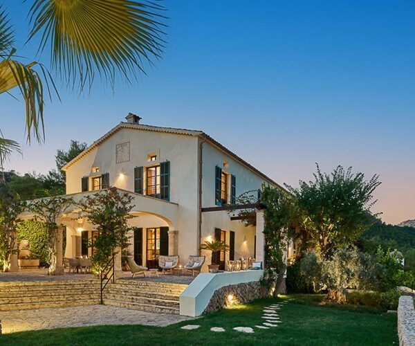 Historic luxury finca for sale in calvià with pool, guest house and mountain views