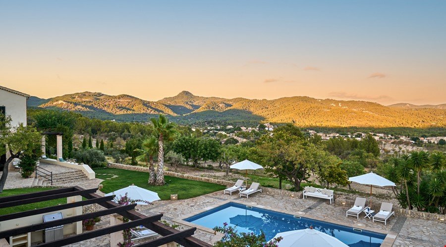 Historic luxury finca for sale in calvià with pool, guest house and mountain views